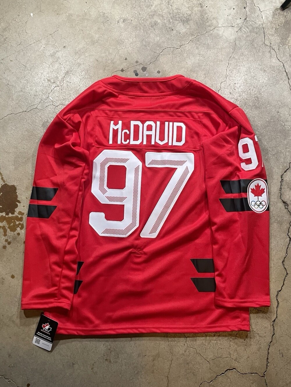 Connor McDavid Team Canada 2026 Olympic Red Jersey Mens Size L NEW